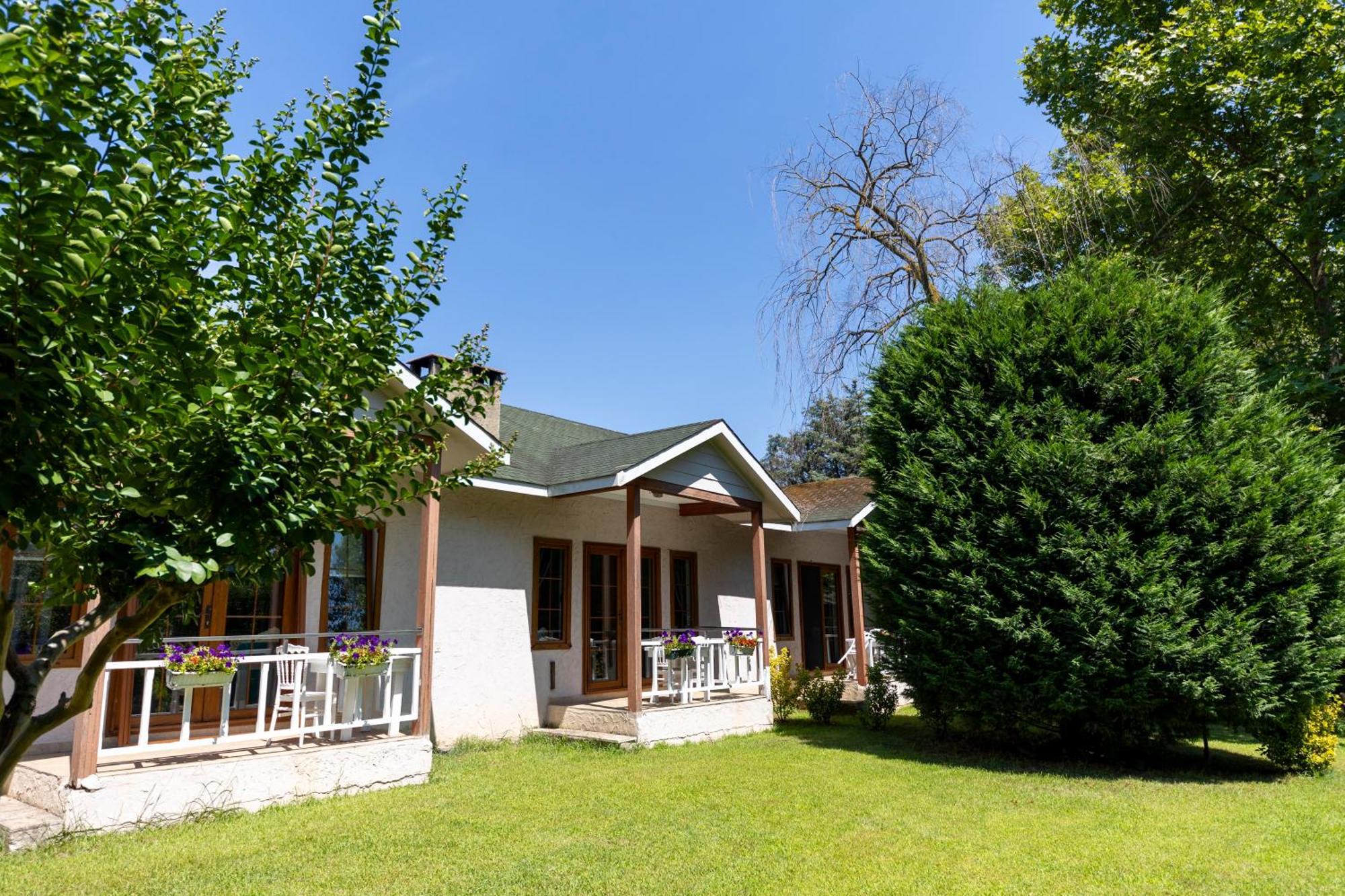 Elite World Village Polonezkoey 4* Istanbul